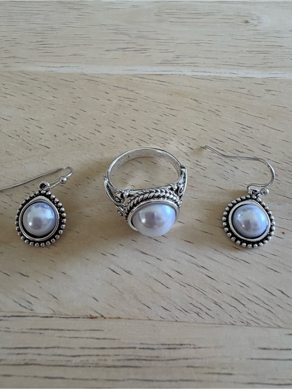 Sterling-Style Pearl Dome Ring in White Pearlescent